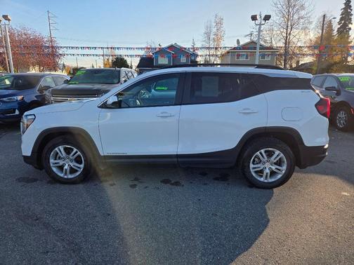 2022 GMC Terrain SLE