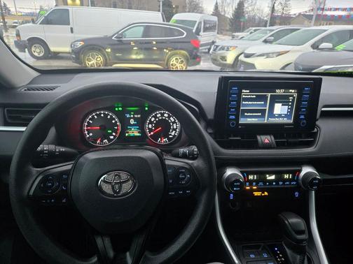 2021 Toyota RAV4 XLE