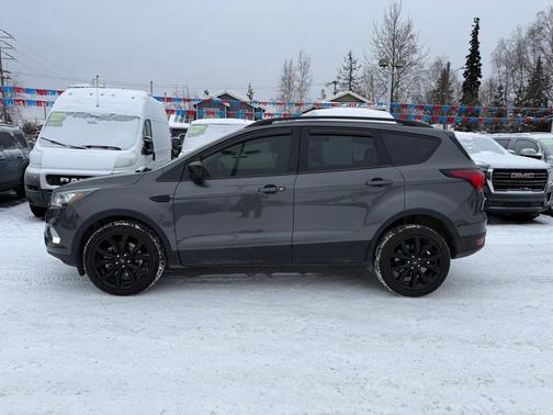 2019 Ford Escape SE