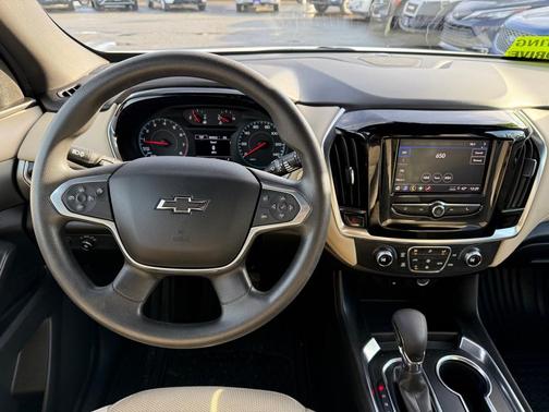2022 Chevrolet Traverse LS