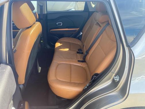 2016 Kia Soul !