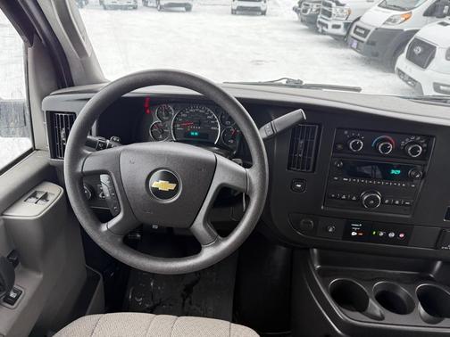 2017 Chevrolet Express 3500 LT