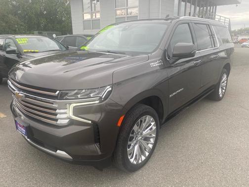 2021 Chevrolet Suburban High Country