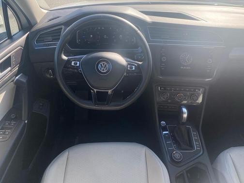 2020 Volkswagen Tiguan 2.0T SEL