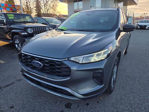 2023 Ford Escape ST-Line