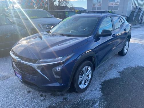 2024 Chevrolet Trax LS