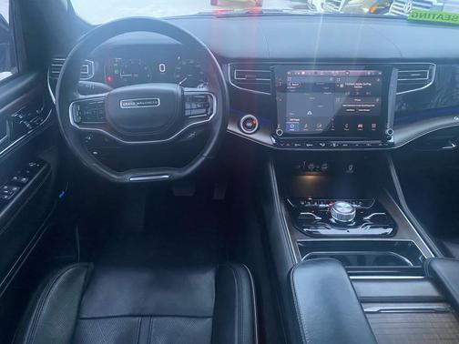 2022 Jeep Grand Wagoneer Series II