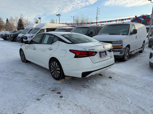 2024 Nissan Altima 2.5 SV