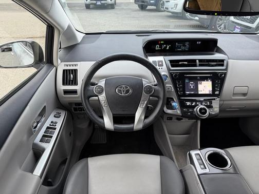 2017 Toyota Prius v