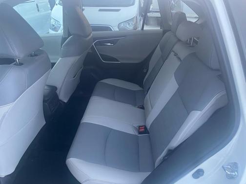 2020 Toyota RAV4 Hybrid Limited