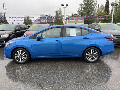 Photo 2 of 6 of 2021 Nissan Versa 1.6 SV