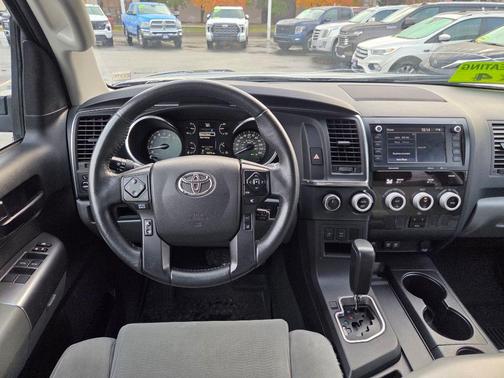 2022 Toyota Sequoia SR5