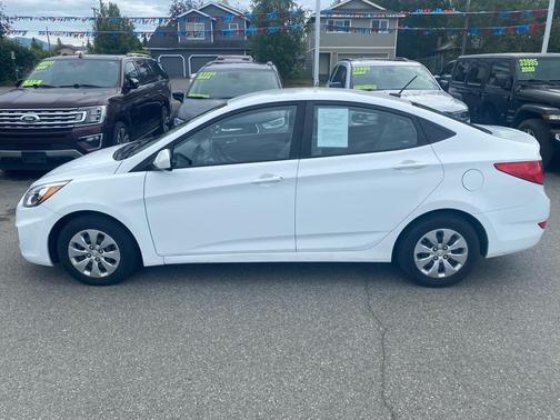 2017 Hyundai Accent SE