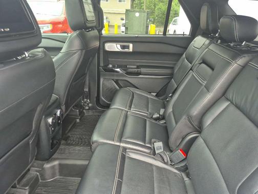 White 2021 Ford Explorer ST