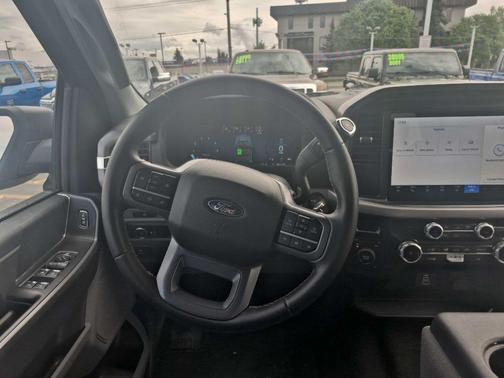 White 2025 Ford F-150 XLT