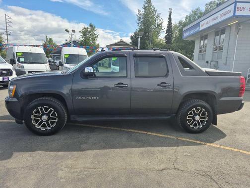 Black 2011 Chevrolet Avalanche 1500 LS