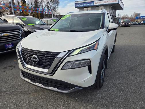 2022 Nissan Rogue SL