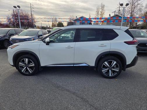 2022 Nissan Rogue SL
