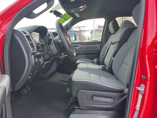 Photo 5 of 6 of 2022 RAM 1500 Big Horn