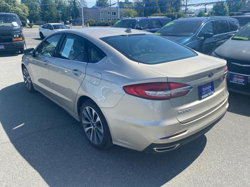 2019 Ford Fusion SE