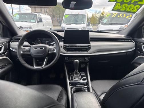 White 2024 Jeep Compass Limited