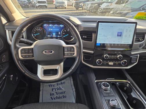 2022 Ford Expedition XLT