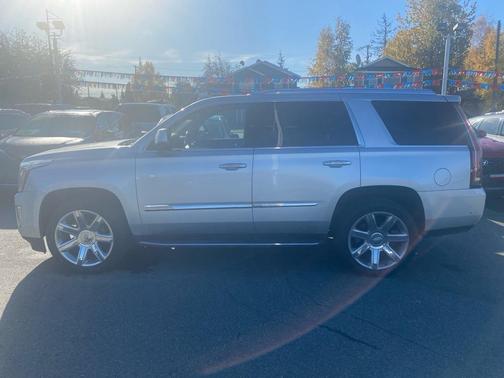 2017 Cadillac Escalade Premium Luxury