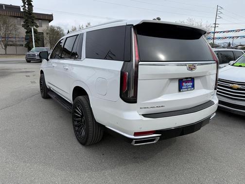 2022 Cadillac Escalade ESV Premium Luxury