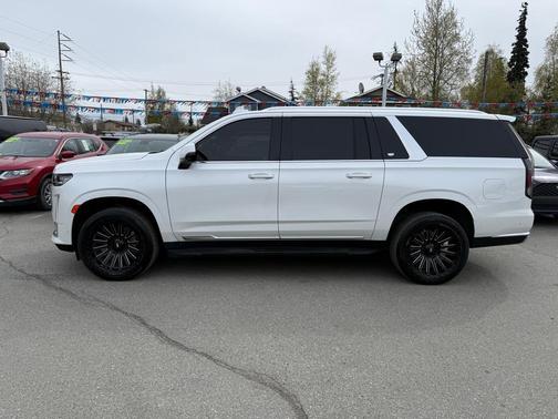 2022 Cadillac Escalade ESV Premium Luxury