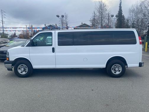 2017 Chevrolet Express 3500 LT
