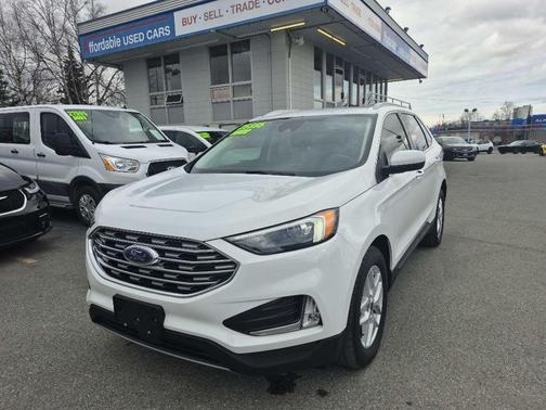 White 2022 Ford Edge SEL