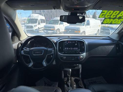 White 2016 GMC Canyon SLT