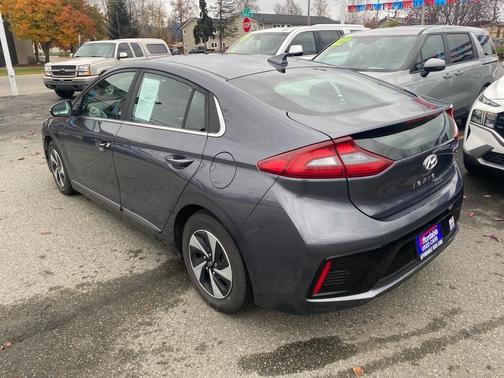 2018 Hyundai IONIQ Hybrid SEL