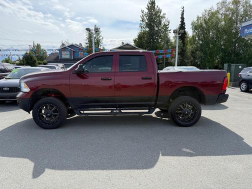 2016 RAM 1500 SLT