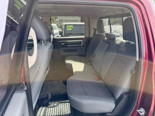 2016 RAM 1500 SLT