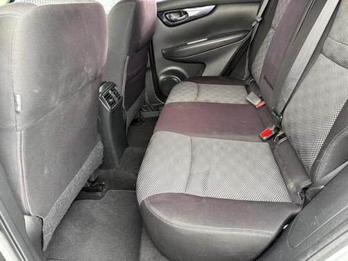 2017 Nissan Rogue Sport SV