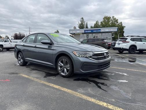Platinum Gray Metallic 2024 Volkswagen Jetta 1.5T SE