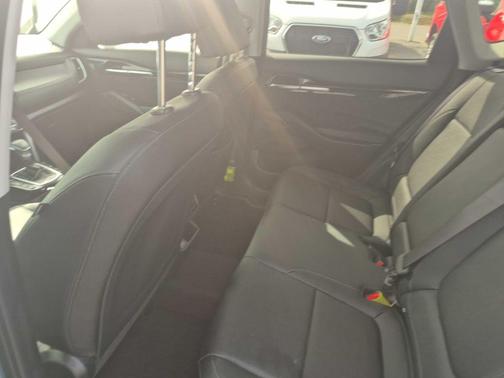 Blue 2024 Kia Seltos EX