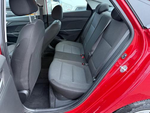 2021 Hyundai Accent SE