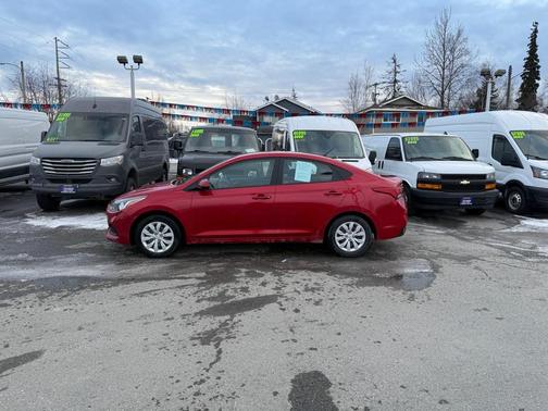 2021 Hyundai Accent SE