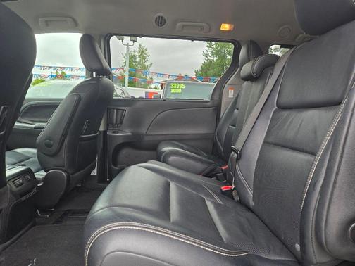 2018 Toyota Sienna SE