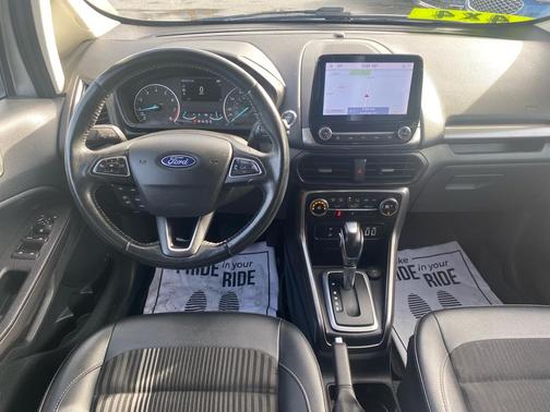 2020 Ford EcoSport SES