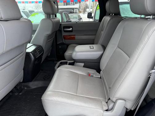 2019 Toyota Sequoia Platinum