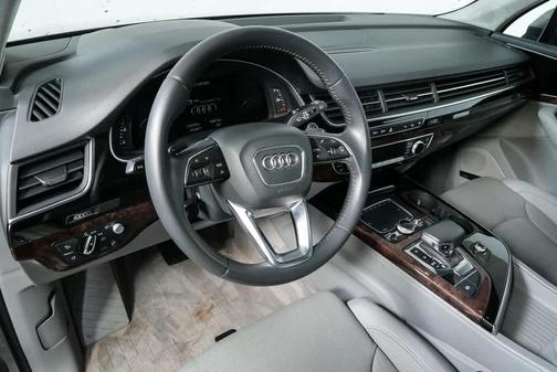 2017 Audi Q7 3.0T Prestige