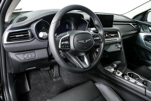 2026 Genesis G70 2.5T Standard