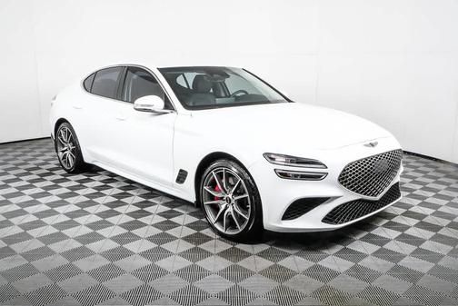 2025 Genesis G70 2.5T
