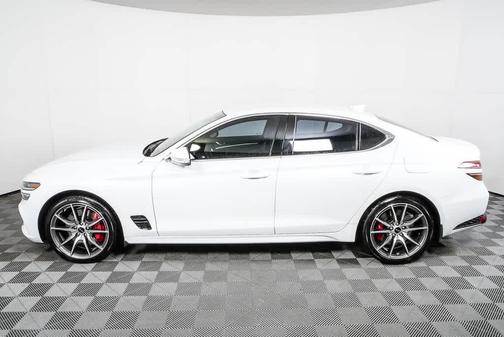 2025 Genesis G70 2.5T