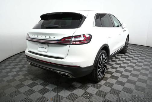 2022 Lincoln Nautilus Black Label