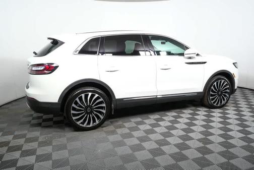 2022 Lincoln Nautilus Black Label