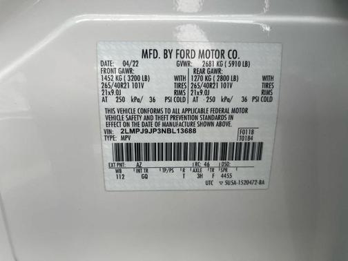 2022 Lincoln Nautilus Black Label